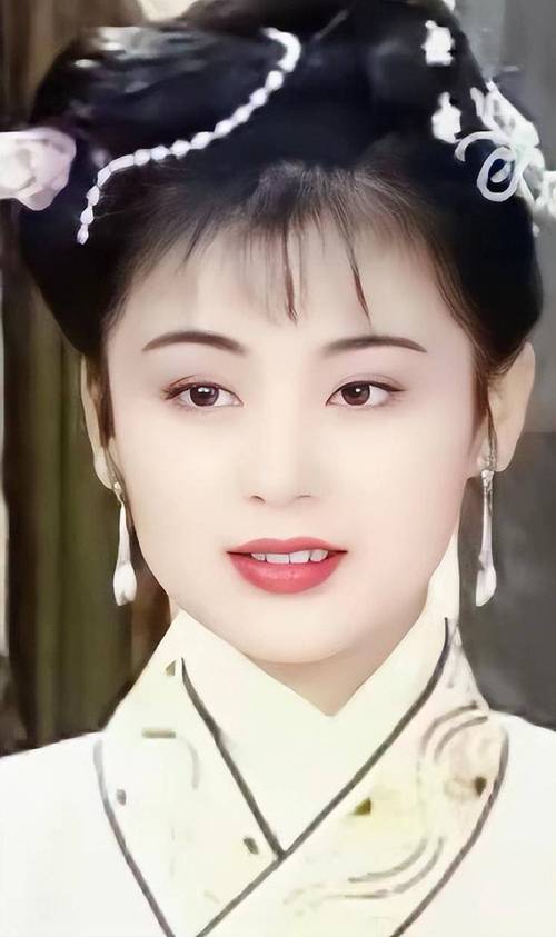 双碟秀直播 弹壳与玫瑰